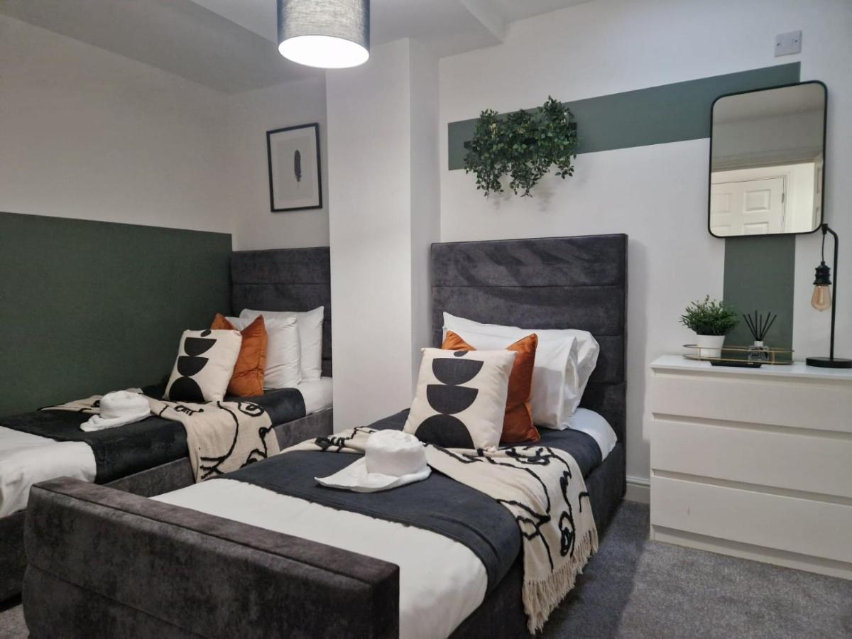 Exquisite - Sleeps 8 - Garden - Parking Appartement Bristol